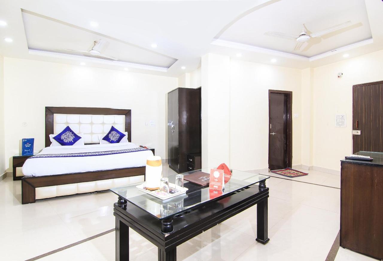 Oyo 2569 Hotel Paradise กานปูร์ ภายนอก รูปภาพ
